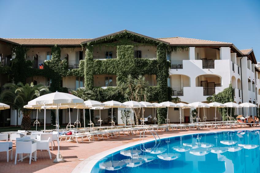 nicolaus-club-cala-della-torre-1578656616-1969848118