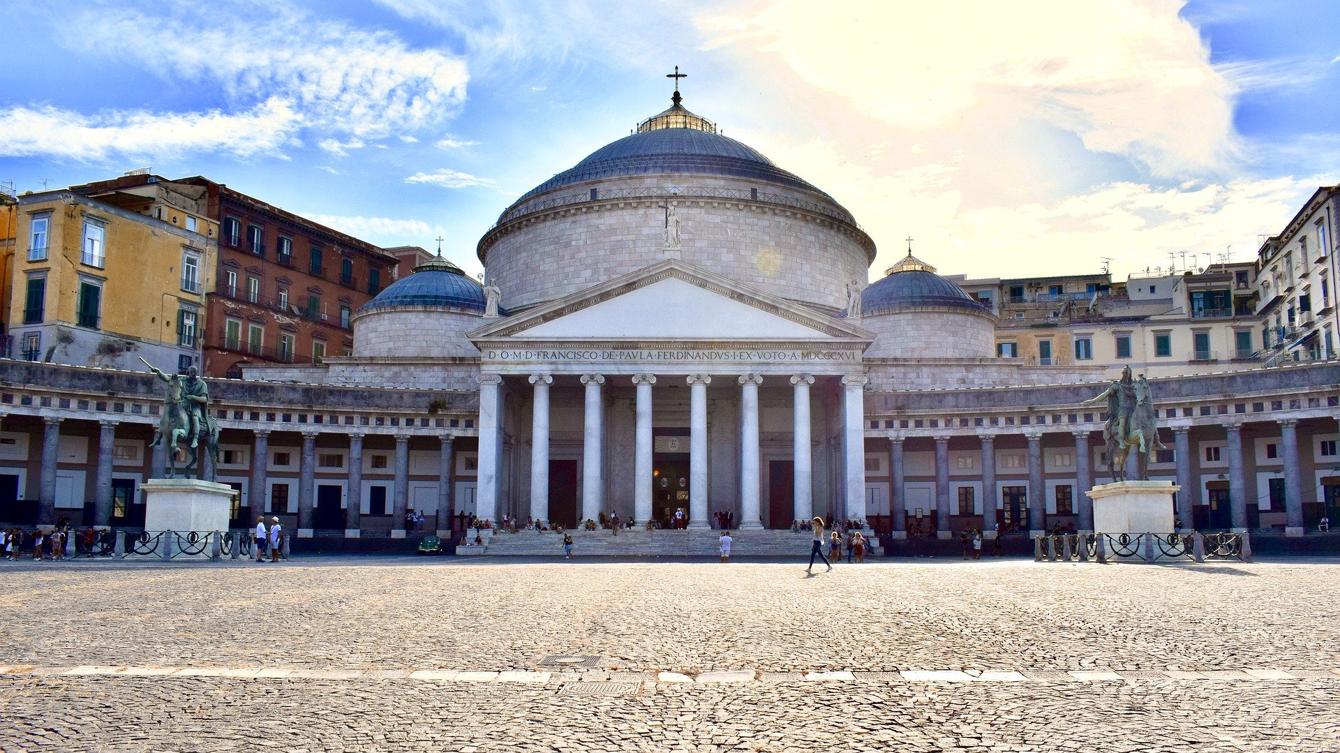 naples-4649019_1920