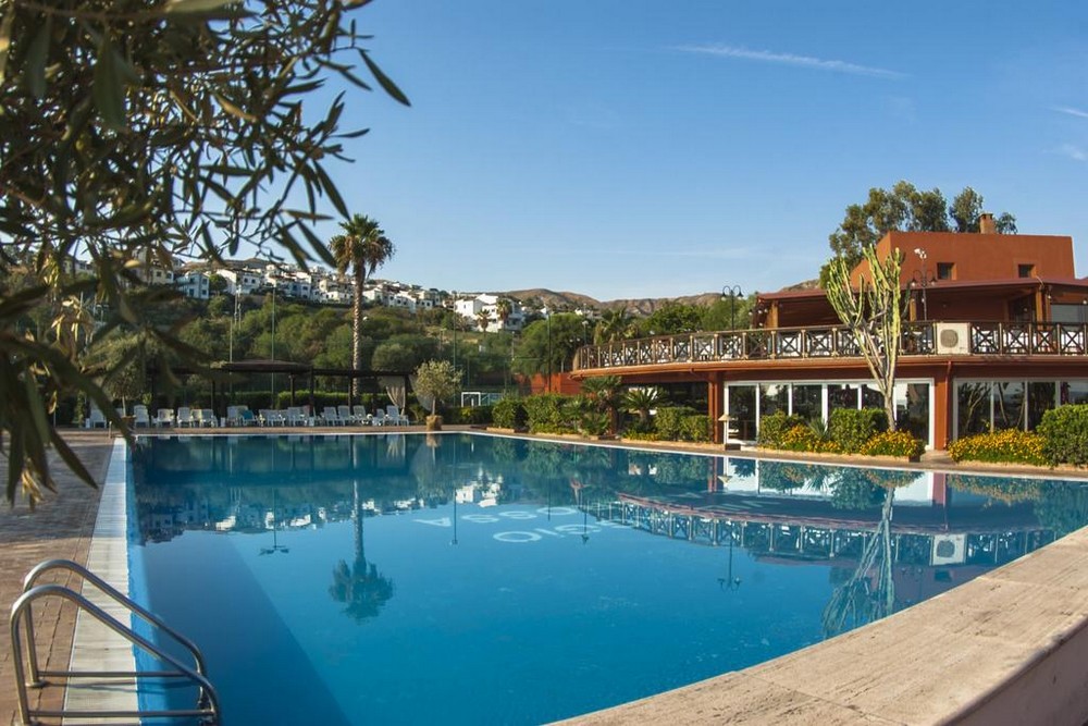vl_gallery_563_6_villaggio_casarossa_piscina