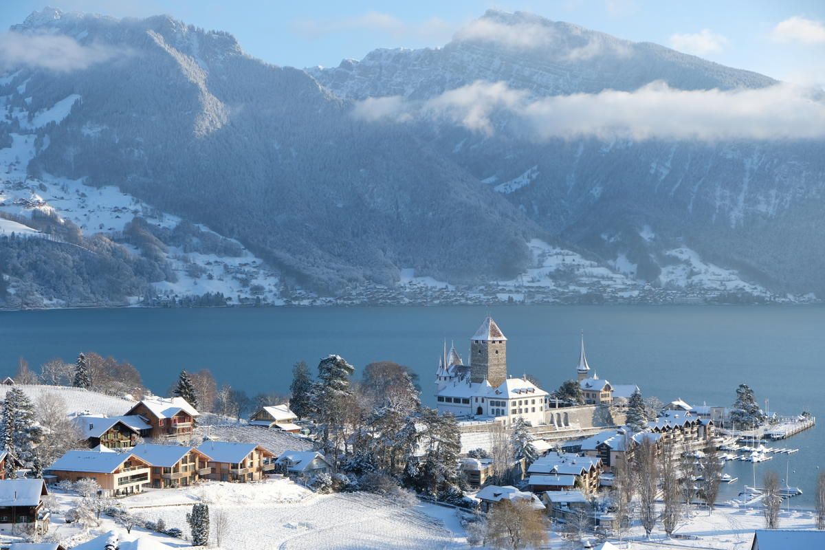 Tour TRENINO VERDE DELLE ALPI, Lago di Thun & la splendida Berna inverno ETLI