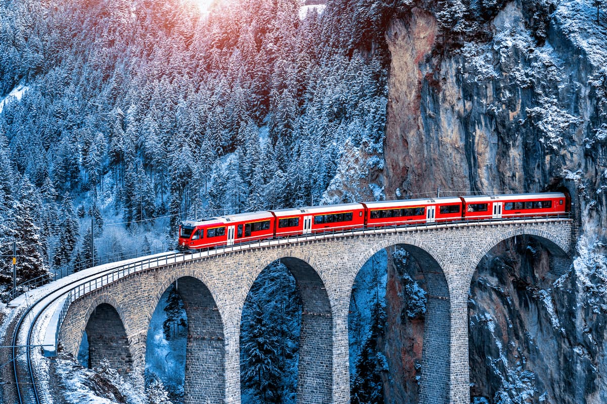treno-rosso-bernina-2