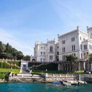 Il fascino delle TERRE di CONFINE & il Castello di Miramare